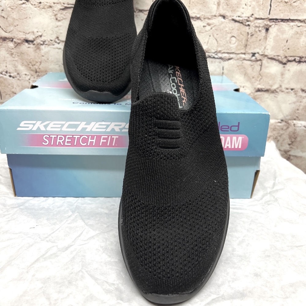 SKECHERS Mesh Air Cooled Memory Foam Womens Sneaker Size 7.5 Black SN 13106